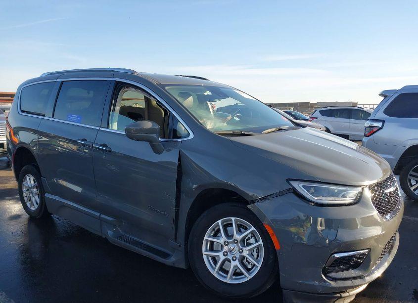 Photo 6 of 2021 Chrysler Pacifica TOURING L (VIN 2C4RC1BG2MR602344)