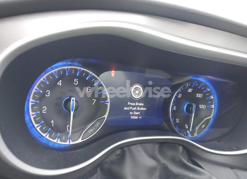Photo 7 of 2022 Chrysler Pacifica TOURING L (VIN 2C4RC1BG2NR168105)
