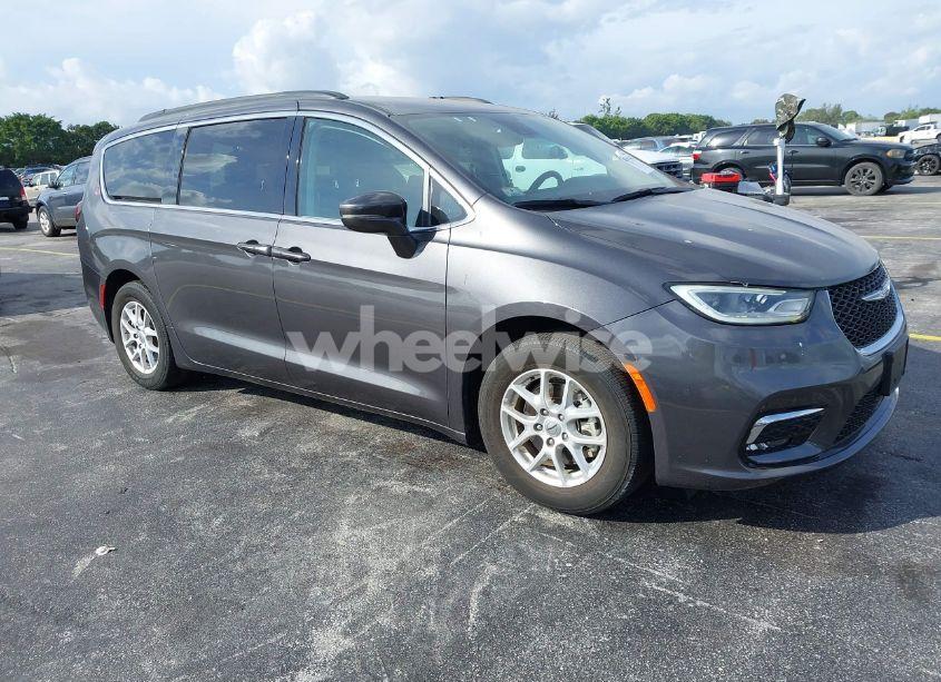 2022 Chrysler Pacifica TOURING L (VIN 2C4RC1BG2NR168539) main photo