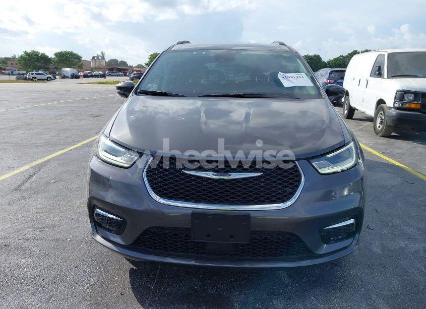 Photo 13 of 2022 Chrysler Pacifica TOURING L (VIN 2C4RC1BG2NR168539)