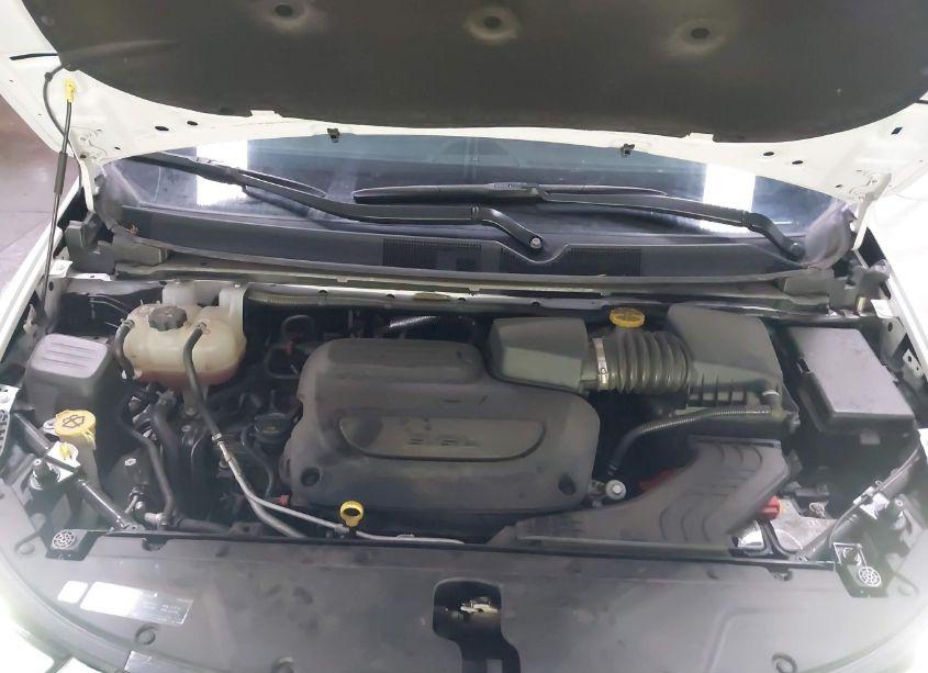 Photo 10 of 2022 Chrysler Pacifica TOURING L (VIN 2C4RC1BG2NR234247)