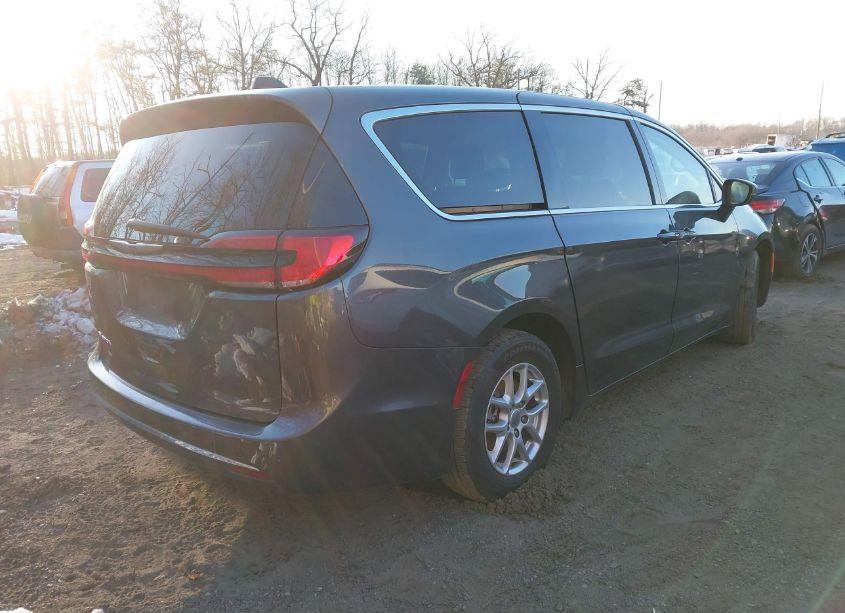 Photo 4 of 2023 Chrysler Pacifica TOURING L (VIN 2C4RC1BG2PR514687)