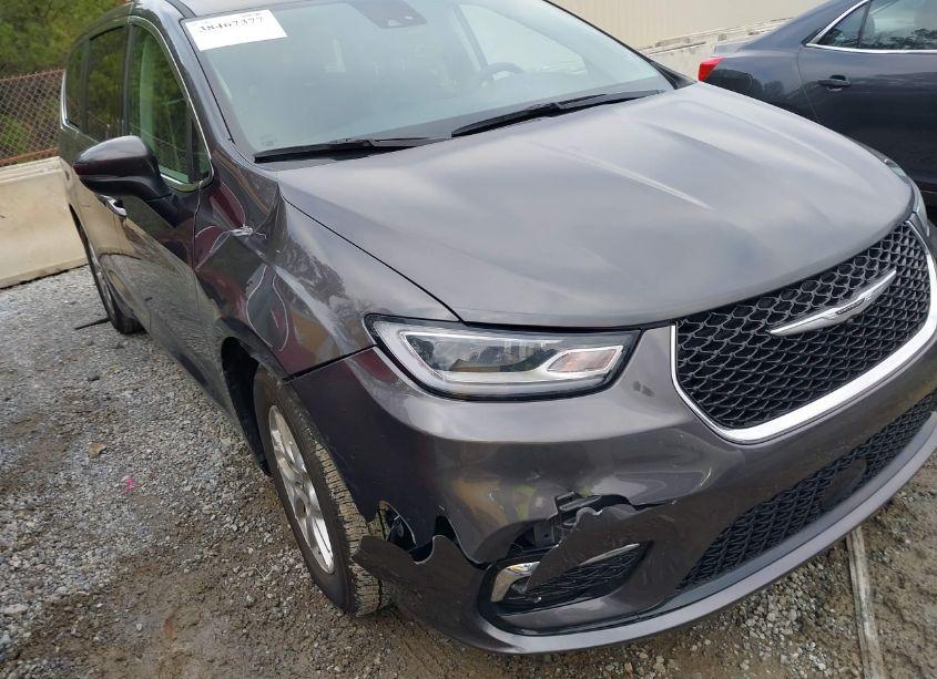 Photo 6 of 2023 Chrysler Pacifica TOURING L (VIN 2C4RC1BG2PR530579)