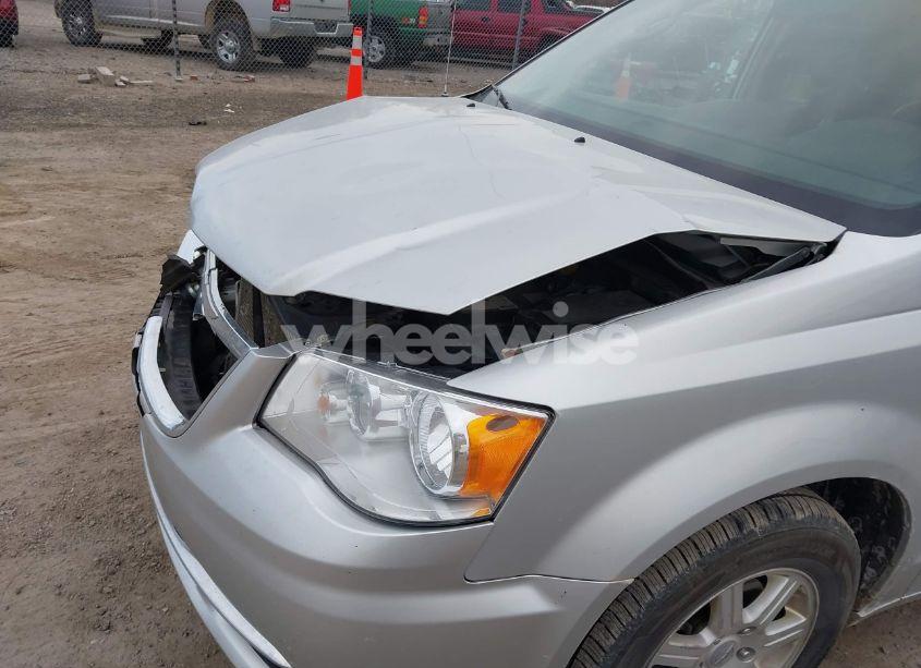 Photo 6 of 2012 Chrysler Town & COUNTRY TOURING (VIN 2C4RC1BG3CR140469)