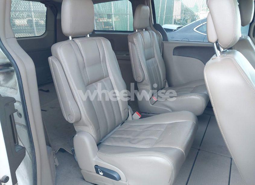 Photo 8 of 2012 Chrysler Town & COUNTRY TOURING (VIN 2C4RC1BG3CR170507)