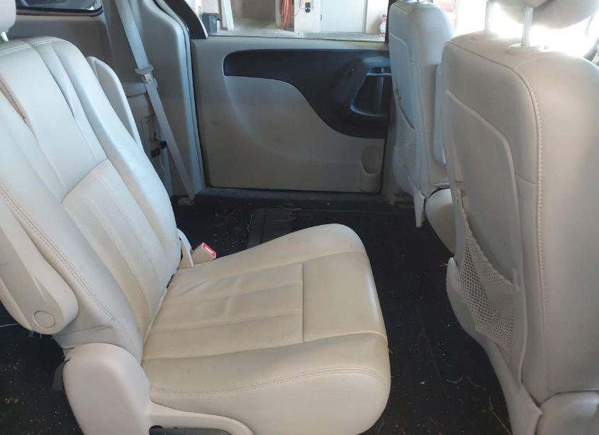 Photo 8 of 2012 Chrysler Town & COUNTRY TOURING (VIN 2C4RC1BG3CR187548)