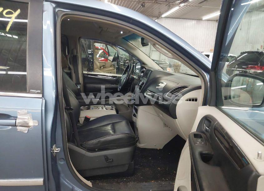 Photo 5 of 2012 Chrysler Town & COUNTRY TOURING (VIN 2C4RC1BG3CR210665)