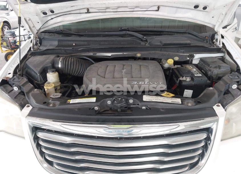 Photo 10 of 2012 Chrysler Town & COUNTRY TOURING (VIN 2C4RC1BG3CR222427)