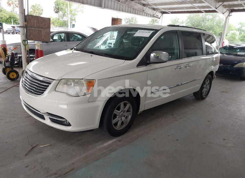 Photo 2 of 2012 Chrysler Town & COUNTRY TOURING (VIN 2C4RC1BG3CR222427)