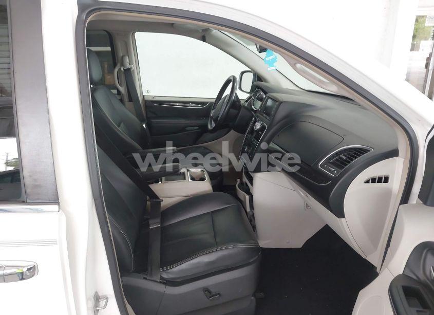 Photo 5 of 2012 Chrysler Town & COUNTRY TOURING (VIN 2C4RC1BG3CR222427)