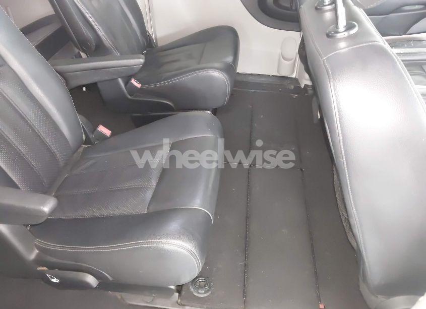 Photo 8 of 2012 Chrysler Town & COUNTRY TOURING (VIN 2C4RC1BG3CR222427)