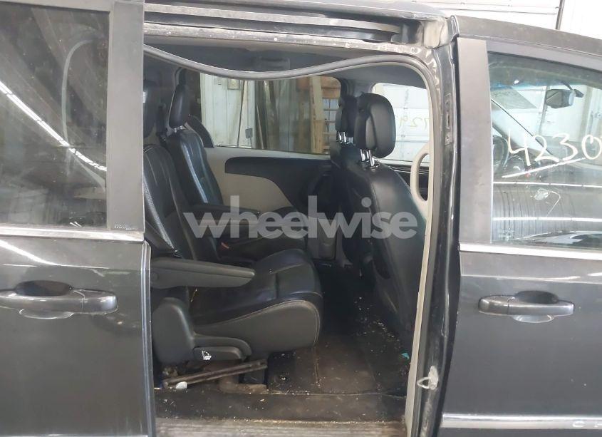 Photo 8 of 2012 Chrysler Town & COUNTRY TOURING (VIN 2C4RC1BG3CR350599)