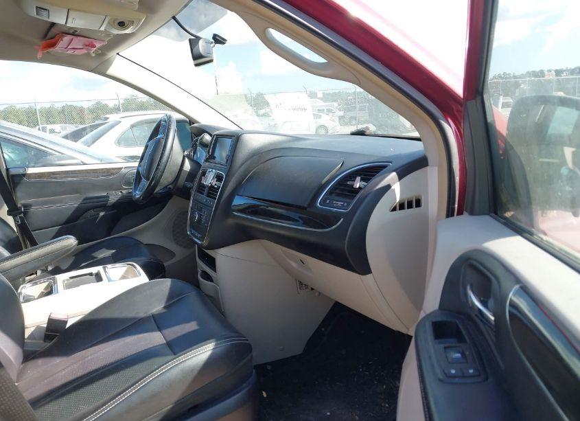 Photo 5 of 2012 Chrysler Town & COUNTRY TOURING (VIN 2C4RC1BG3CR409912)