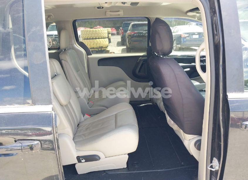 Photo 8 of 2012 Chrysler Town & COUNTRY TOURING (VIN 2C4RC1BG3CR410669)