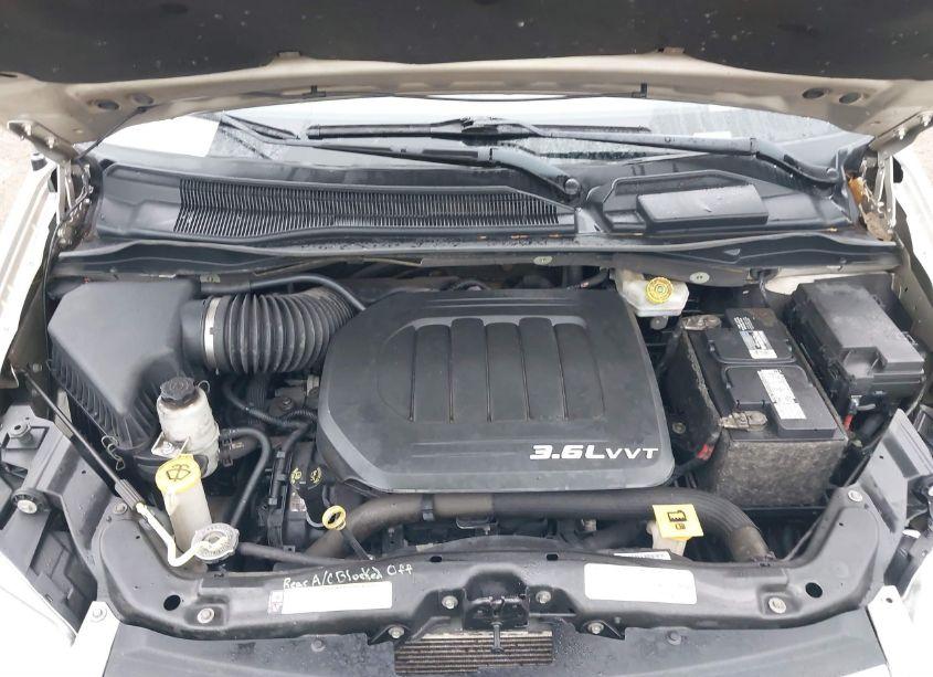 Photo 10 of 2013 Chrysler Town & COUNTRY TOURING (VIN 2C4RC1BG3DR539738)