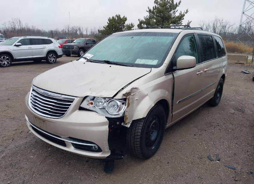 Photo 2 of 2013 Chrysler Town & COUNTRY TOURING (VIN 2C4RC1BG3DR539738)
