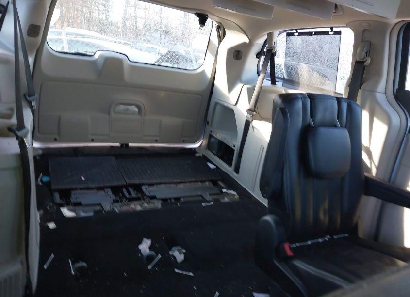 Photo 8 of 2013 Chrysler Town & COUNTRY TOURING (VIN 2C4RC1BG3DR539965)