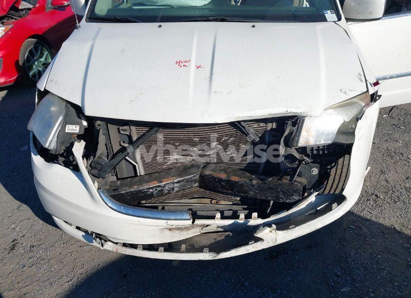 Photo 6 of 2013 Chrysler Town & COUNTRY TOURING (VIN 2C4RC1BG3DR570729)