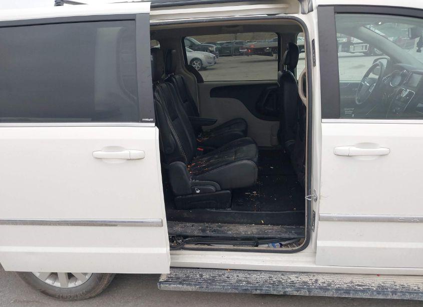 Photo 8 of 2013 Chrysler Town & COUNTRY TOURING (VIN 2C4RC1BG3DR653285)