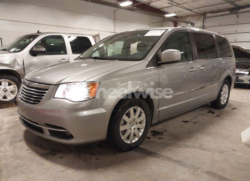 Photo 2 of 2013 Chrysler Town & COUNTRY TOURING (VIN 2C4RC1BG3DR661029)