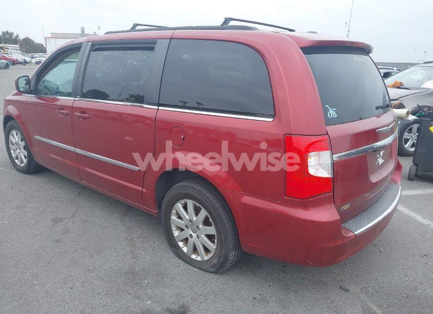 Photo 3 of 2013 Chrysler Town & COUNTRY TOURING (VIN 2C4RC1BG3DR689722)