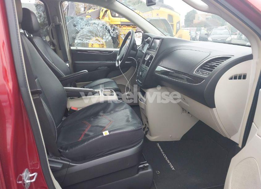 Photo 5 of 2013 Chrysler Town & COUNTRY TOURING (VIN 2C4RC1BG3DR689722)