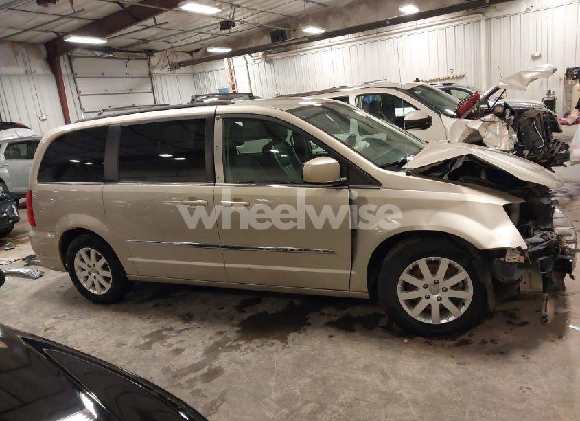 Photo 14 of 2013 Chrysler Town & COUNTRY TOURING (VIN 2C4RC1BG3DR696749)