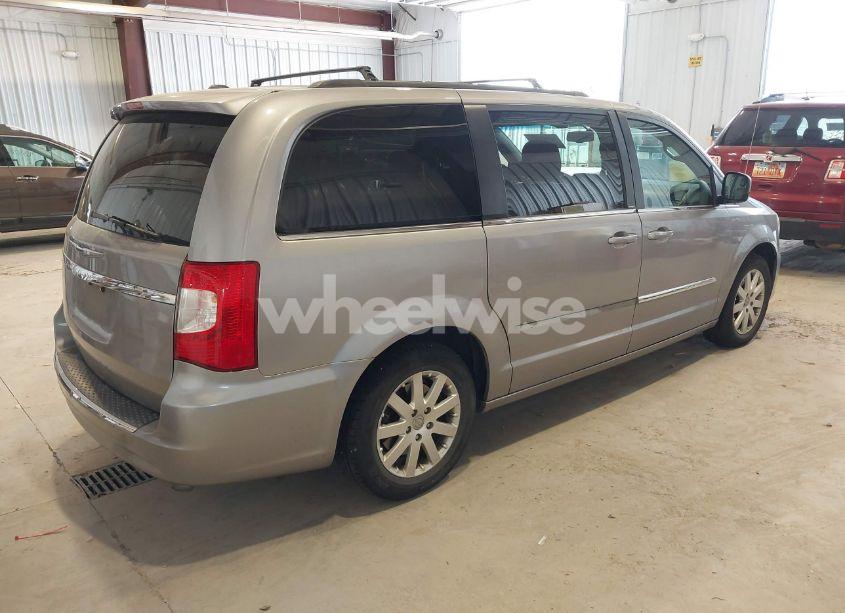 Photo 4 of 2013 Chrysler Town & COUNTRY TOURING (VIN 2C4RC1BG3DR705515)