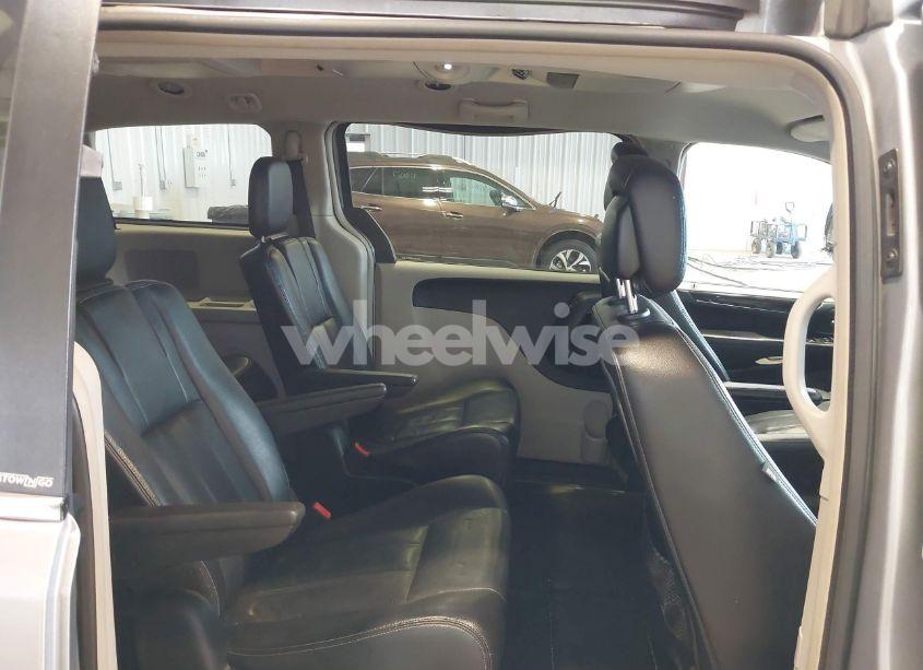 Photo 8 of 2013 Chrysler Town & COUNTRY TOURING (VIN 2C4RC1BG3DR705515)