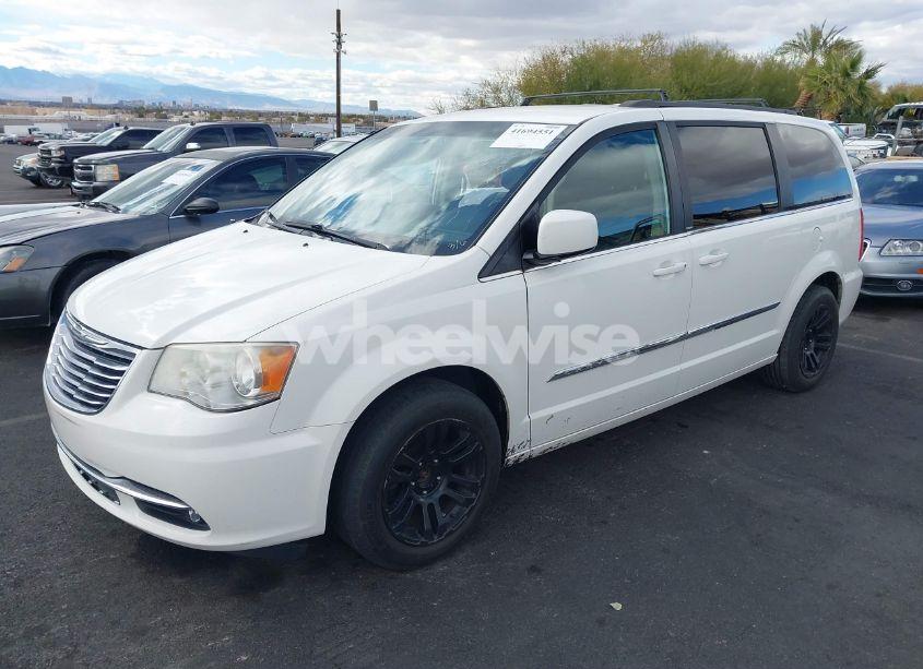 Photo 2 of 2013 Chrysler Town & COUNTRY TOURING (VIN 2C4RC1BG3DR706065)