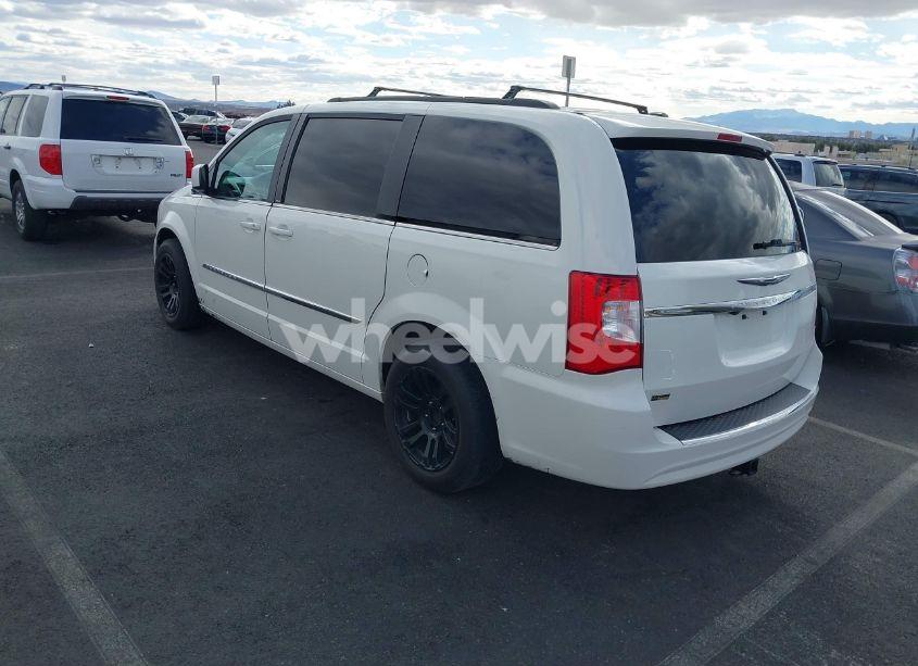Photo 3 of 2013 Chrysler Town & COUNTRY TOURING (VIN 2C4RC1BG3DR706065)