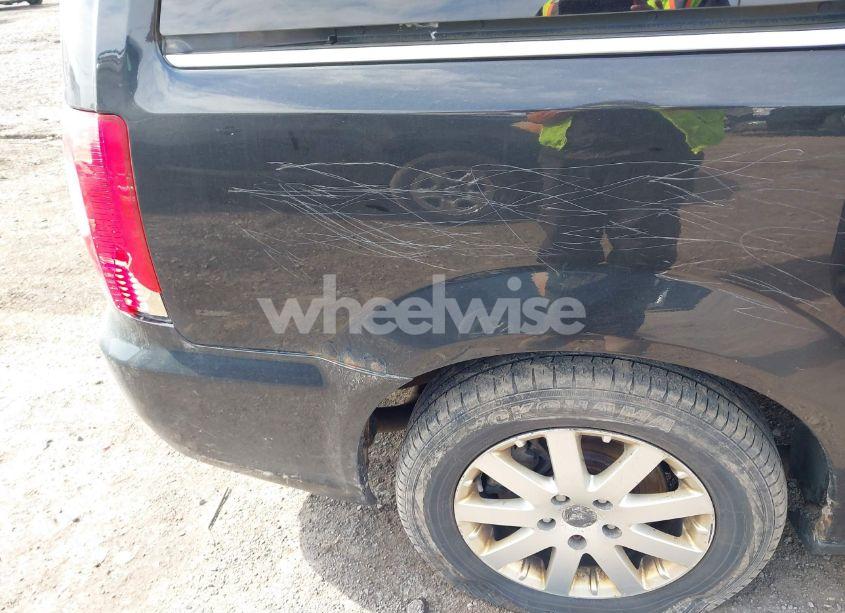 Photo 13 of 2013 Chrysler Town & COUNTRY TOURING (VIN 2C4RC1BG3DR792509)