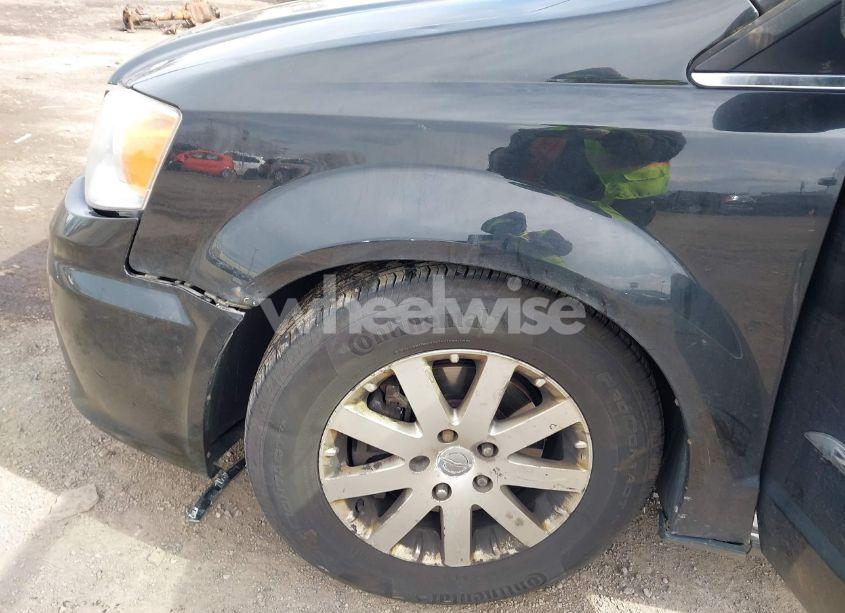 Photo 15 of 2013 Chrysler Town & COUNTRY TOURING (VIN 2C4RC1BG3DR792509)