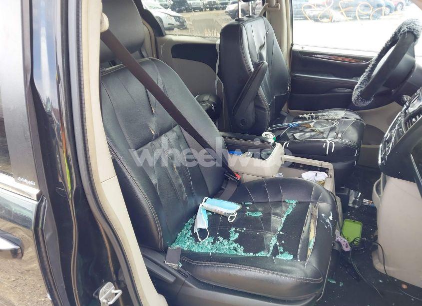 Photo 5 of 2013 Chrysler Town & COUNTRY TOURING (VIN 2C4RC1BG3DR792509)