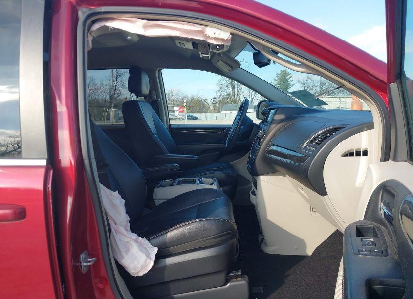 Photo 5 of 2013 Chrysler Town & COUNTRY TOURING (VIN 2C4RC1BG3DR818784)