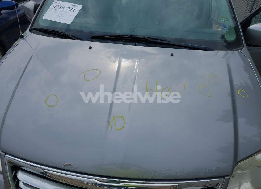 Photo 6 of 2014 Chrysler Town & COUNTRY TOURING (VIN 2C4RC1BG3ER144198)