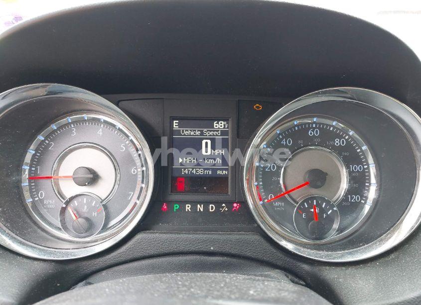 Photo 7 of 2014 Chrysler Town & COUNTRY TOURING (VIN 2C4RC1BG3ER144198)