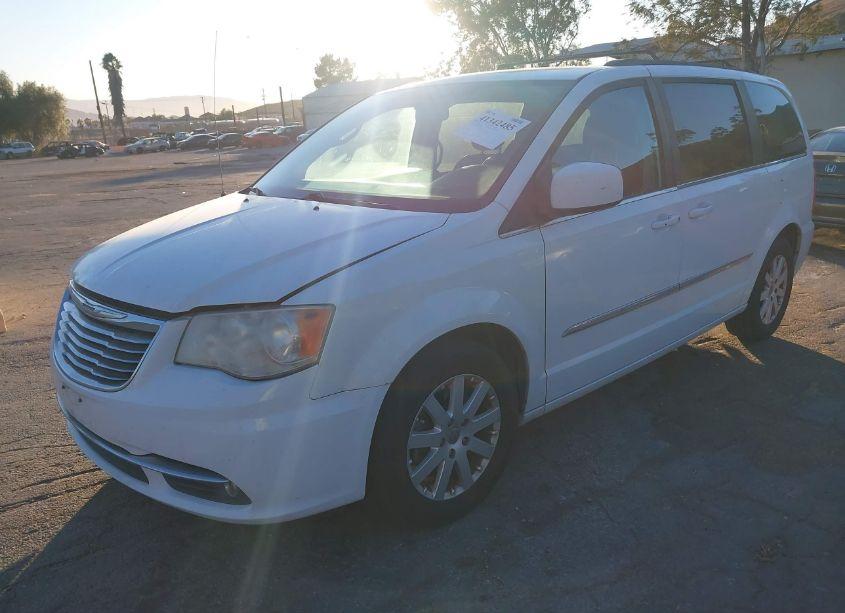 Photo 2 of 2014 Chrysler Town & COUNTRY TOURING (VIN 2C4RC1BG3ER211978)