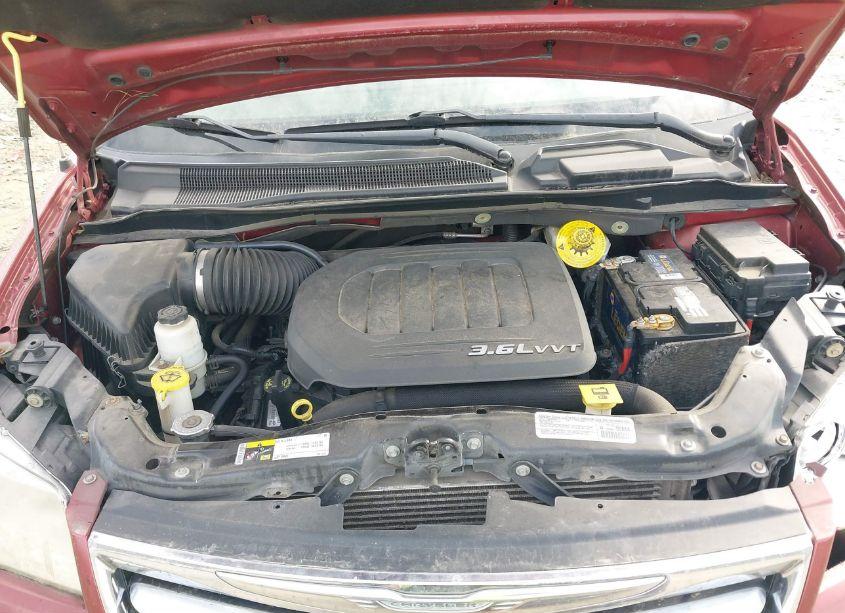 Photo 10 of 2014 Chrysler Town & COUNTRY TOURING (VIN 2C4RC1BG3ER228179)