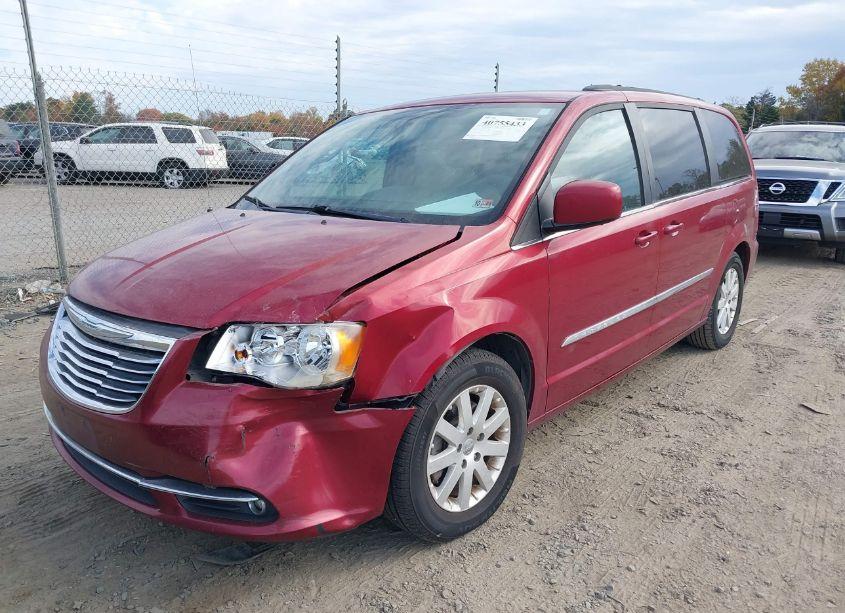 Photo 2 of 2014 Chrysler Town & COUNTRY TOURING (VIN 2C4RC1BG3ER228179)
