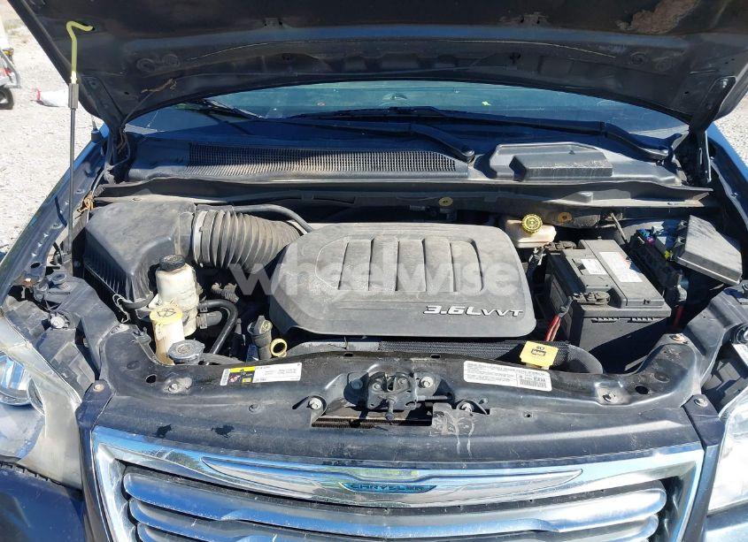 Photo 10 of 2014 Chrysler Town & COUNTRY TOURING (VIN 2C4RC1BG3ER242681)