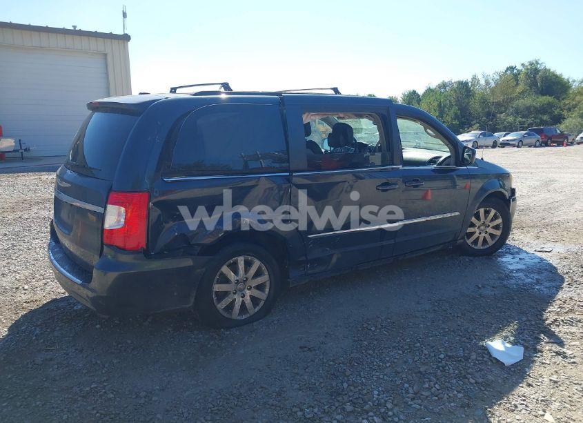 Photo 4 of 2014 Chrysler Town & COUNTRY TOURING (VIN 2C4RC1BG3ER242681)