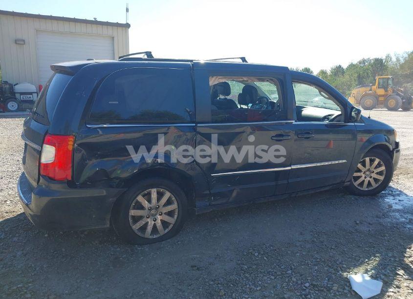 Photo 6 of 2014 Chrysler Town & COUNTRY TOURING (VIN 2C4RC1BG3ER242681)