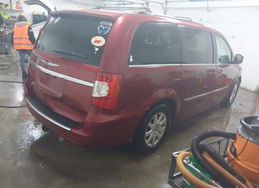 Photo 4 of 2014 Chrysler Town & COUNTRY TOURING (VIN 2C4RC1BG3ER247945)