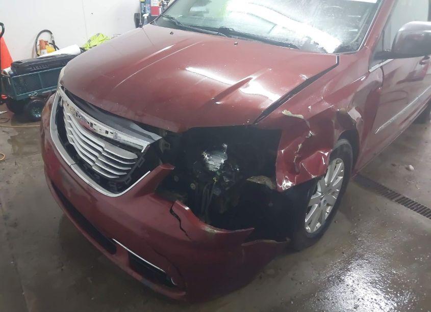 Photo 6 of 2014 Chrysler Town & COUNTRY TOURING (VIN 2C4RC1BG3ER247945)