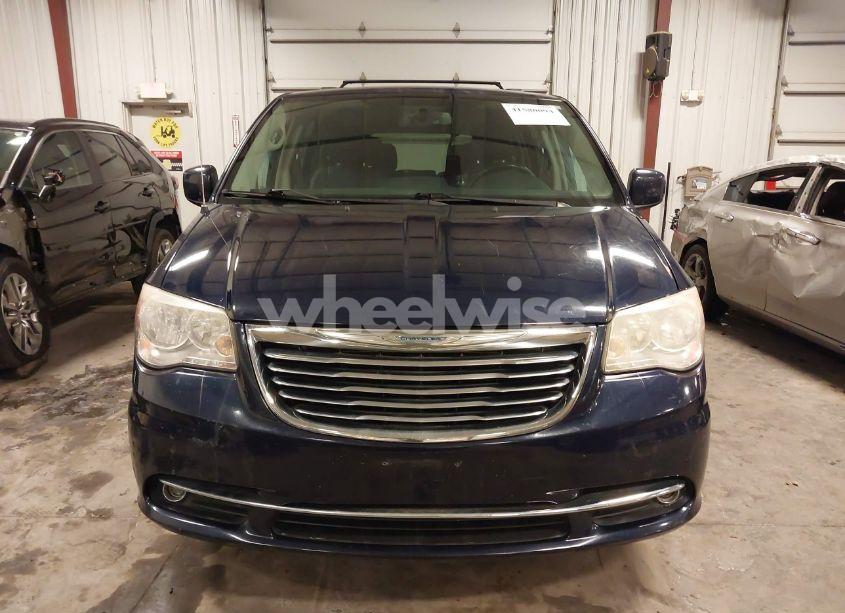 Photo 13 of 2014 Chrysler Town & COUNTRY TOURING (VIN 2C4RC1BG3ER255821)
