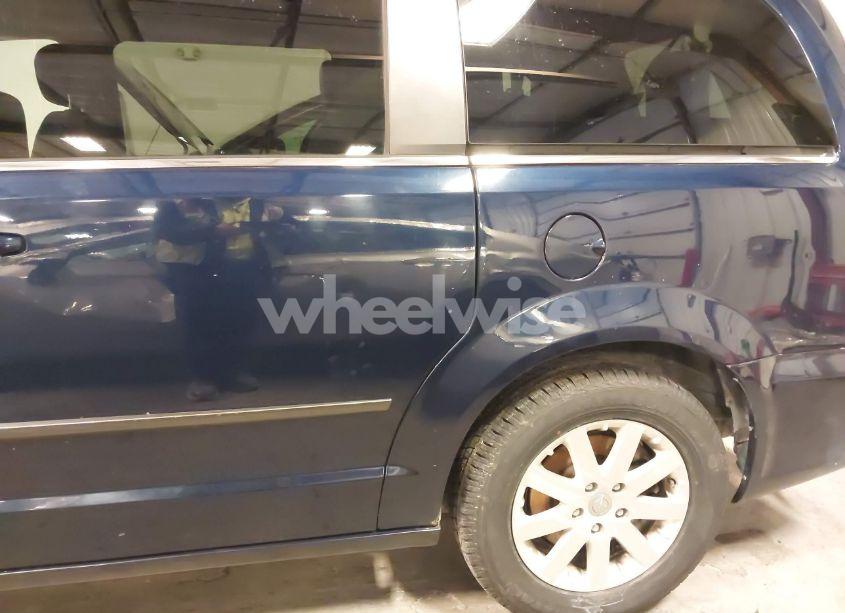 Photo 18 of 2014 Chrysler Town & COUNTRY TOURING (VIN 2C4RC1BG3ER255821)