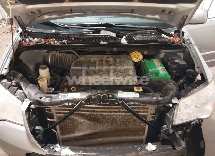 Photo 10 of 2014 Chrysler Town & COUNTRY TOURING (VIN 2C4RC1BG3ER314298)