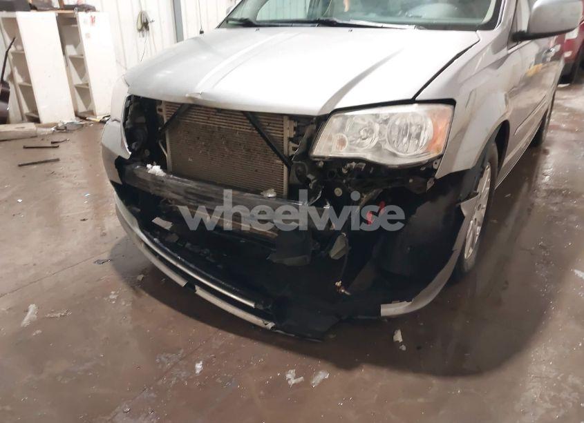 Photo 6 of 2014 Chrysler Town & COUNTRY TOURING (VIN 2C4RC1BG3ER314298)