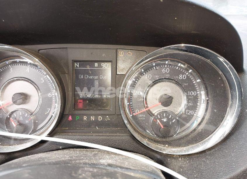 Photo 7 of 2014 Chrysler Town & COUNTRY TOURING (VIN 2C4RC1BG3ER314706)